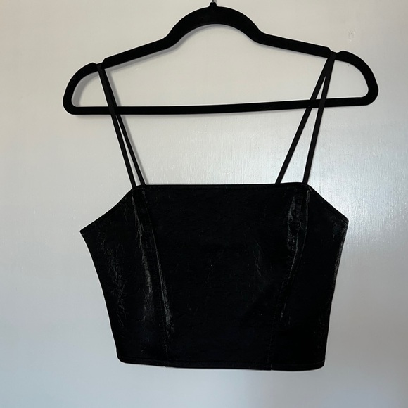 NWOT- black crop top - size small - black - Picture 1 of 4